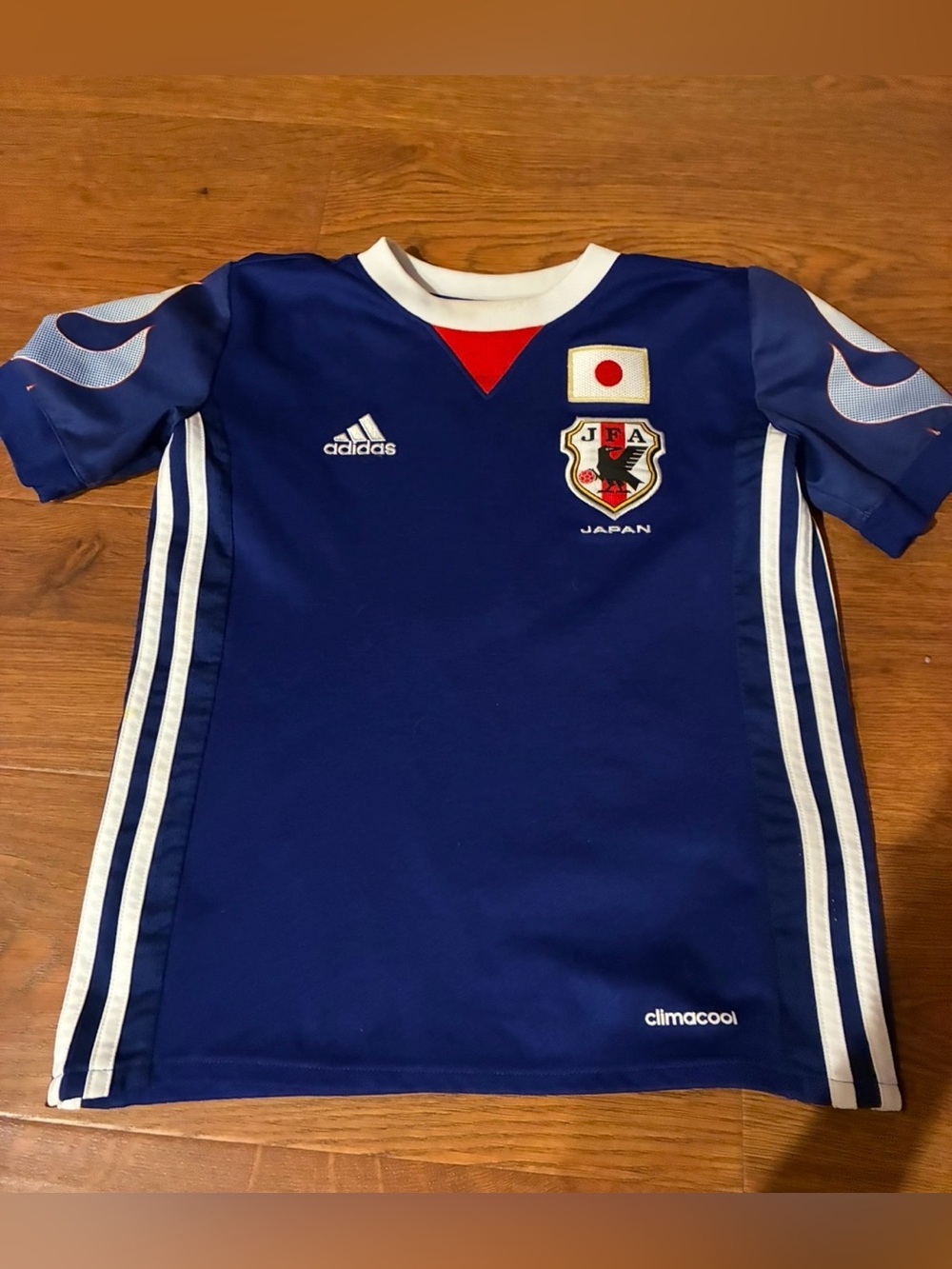 authentic Adidas Japan 2017 kids home soccer jersey size 9-10 years